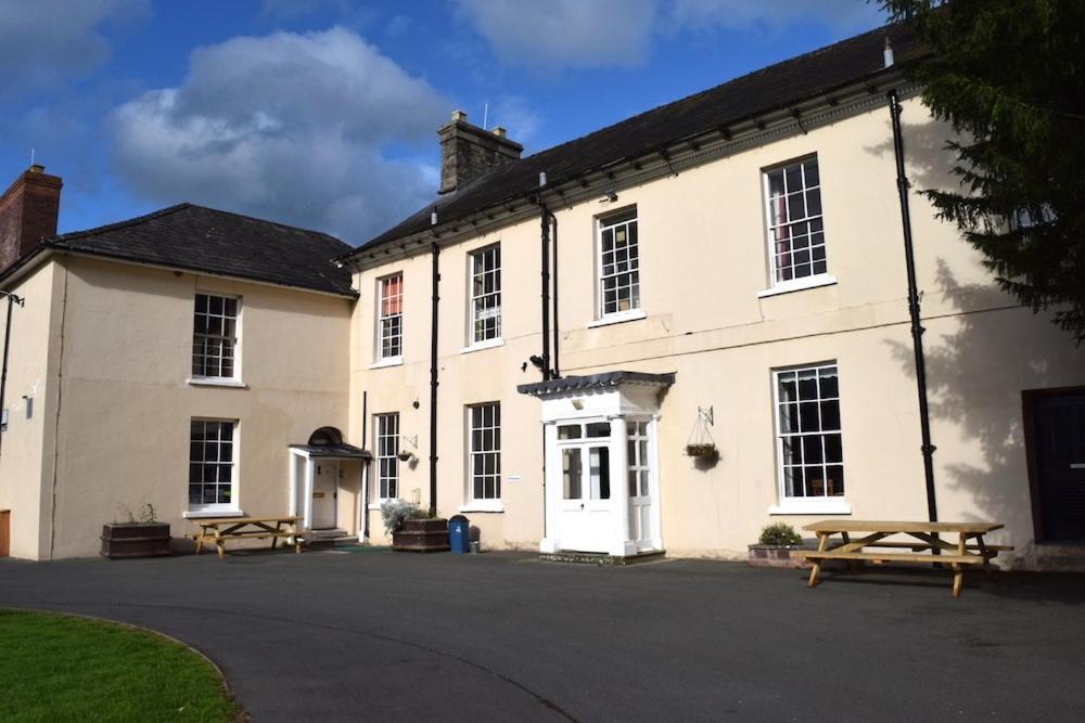 River Wye Hostel Glasbury Exterior photo